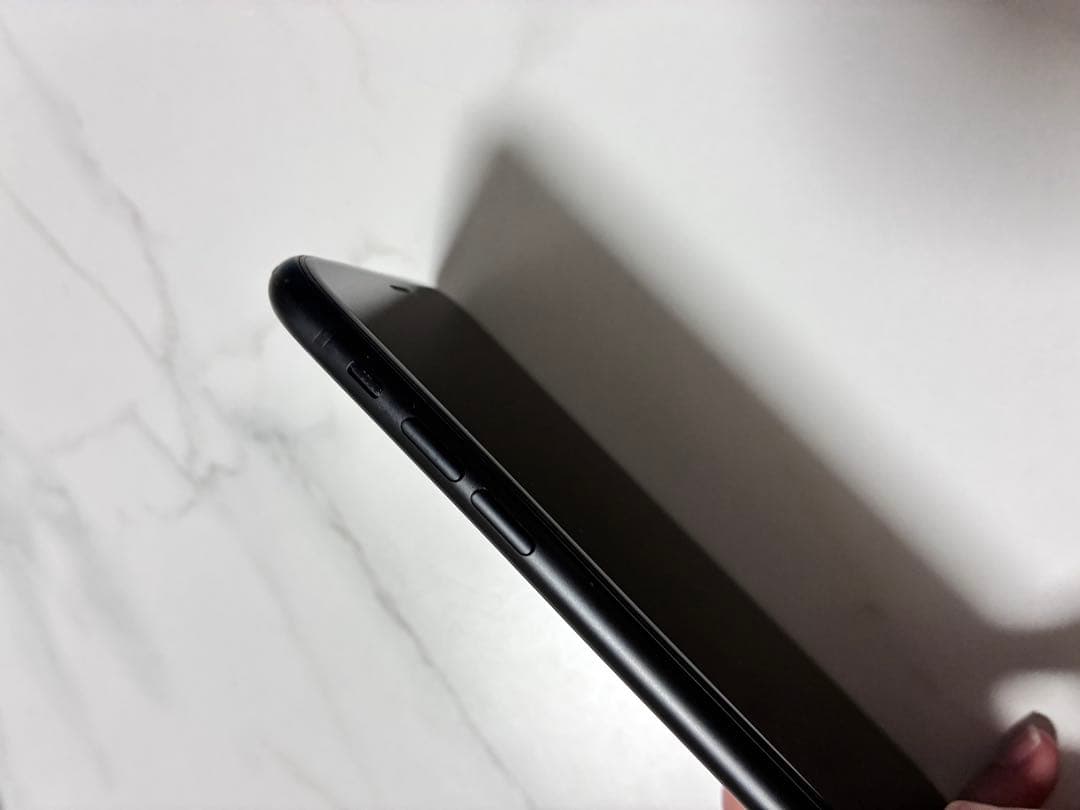 iPhone XR 256GB ブラック SIMフリー 美品 バッテリー82%