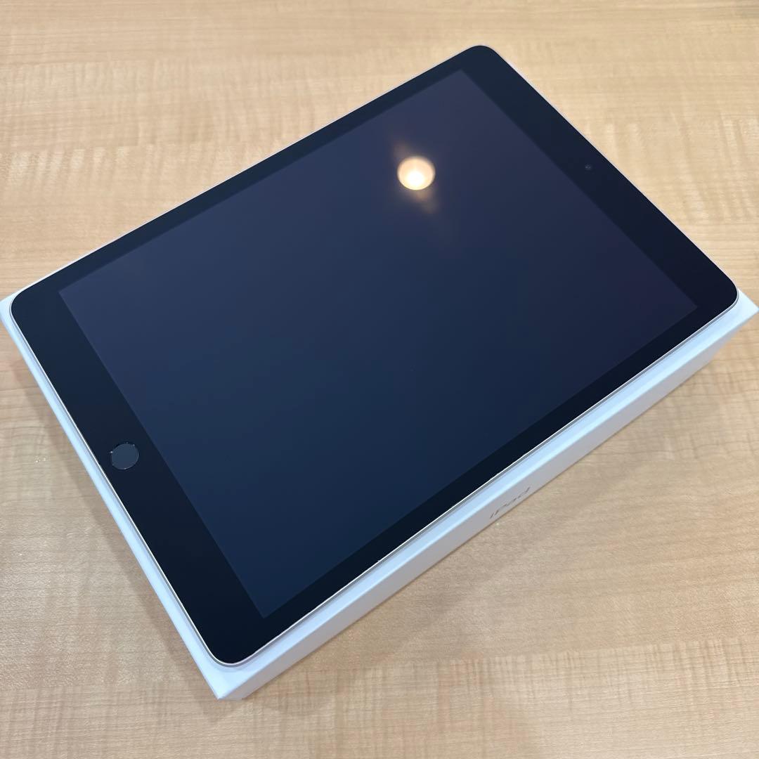 【美品】iPad 第9世代 64GB シルバー Wi-Fiモデル