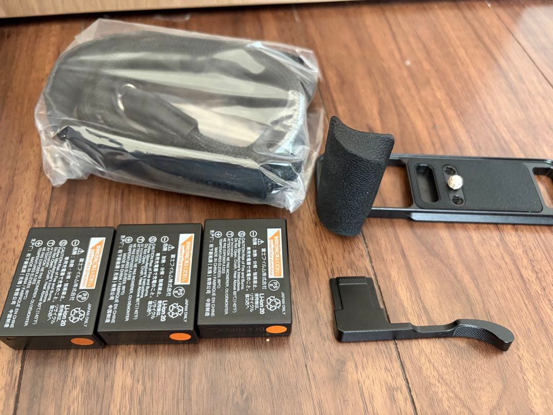 超美品 FUJIFILM X-E5 ショット数716 おまけ付き