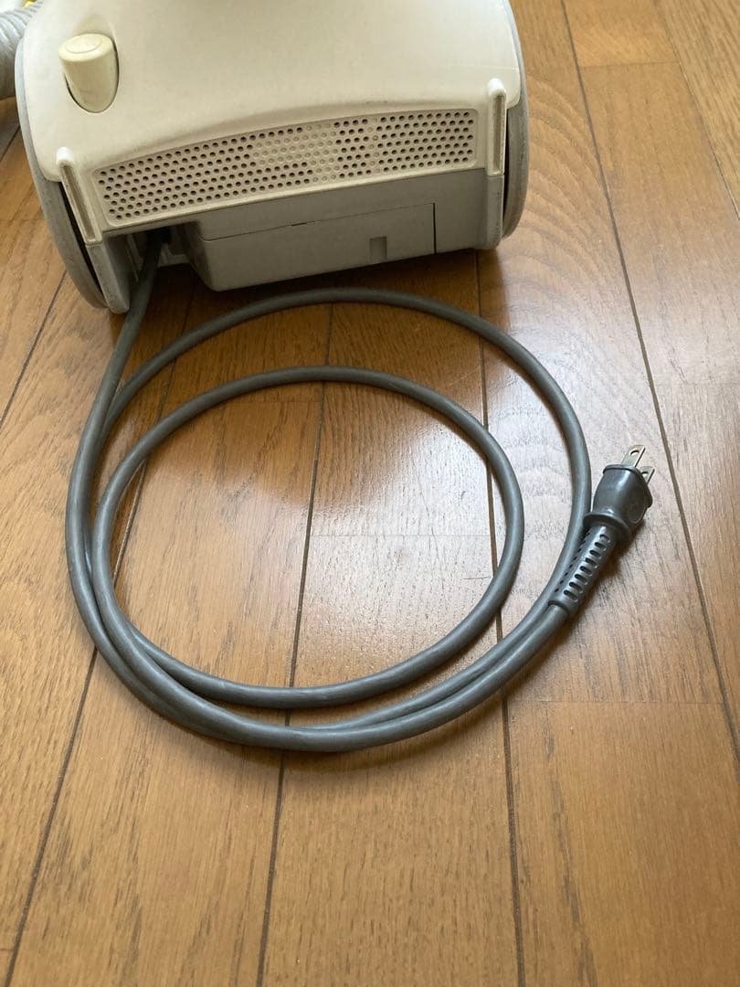 三菱掃除機　紙パック式　キャニスター　TC-FJ7P-A 2010年製　送料込み