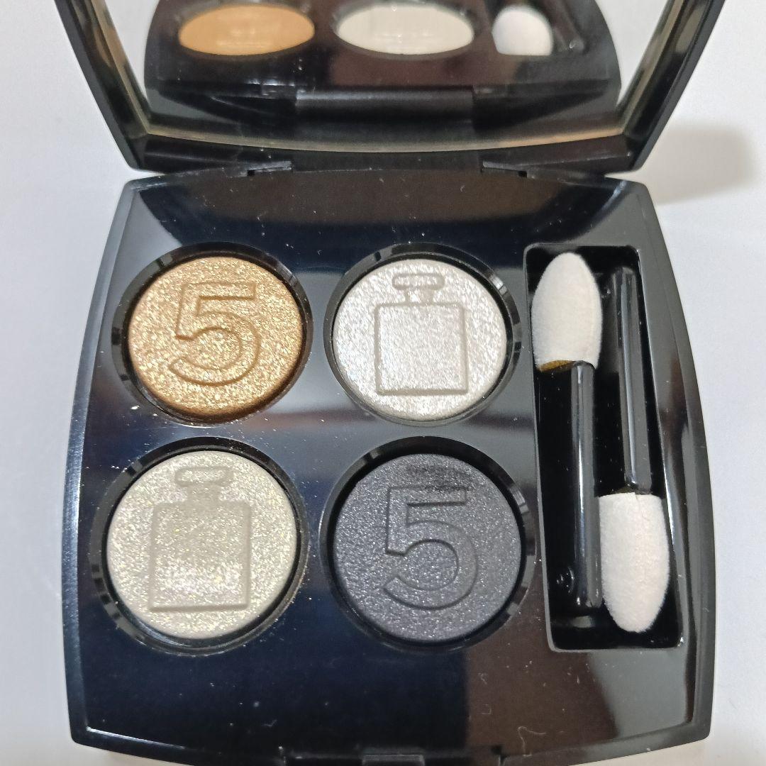 3-95　CHANEL レキャトルオンブル N°5 ホリデーコレクション限定色