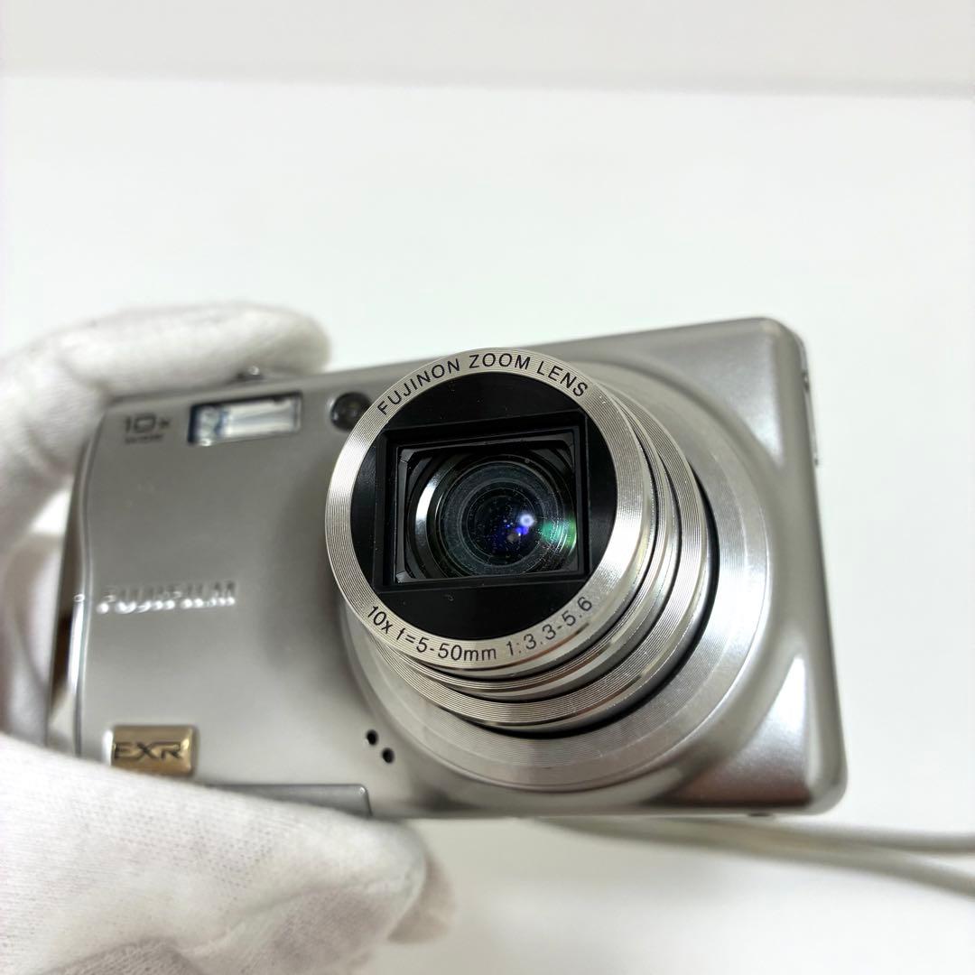 【訳あり】フジフィルム FinePix F70EXR バッテリー3つ付き