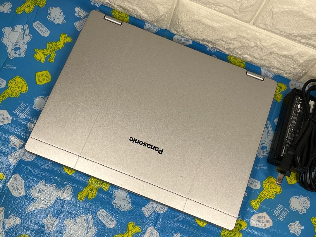 美品 パナソニック CF-QV1 16GB 2in1 軽量・頑丈 レッツノート