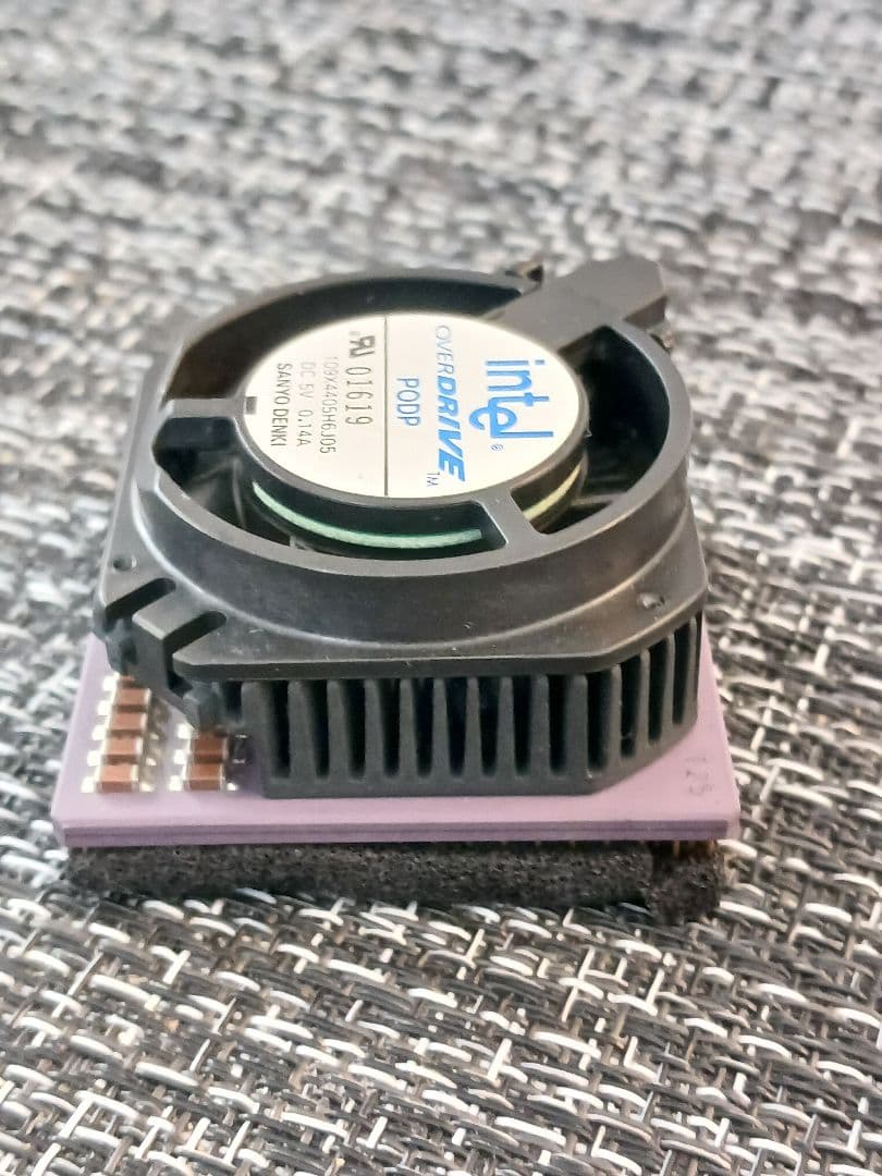 激レア♥Intel PODP 5V 125MHz　OverDrive CPU