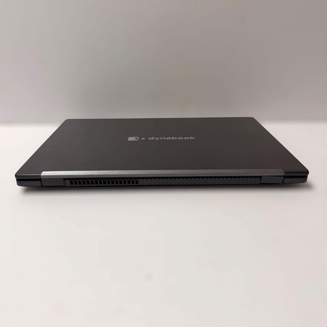 美品 dynabook G83/KW 2023年製 バッテリー最大容量97%