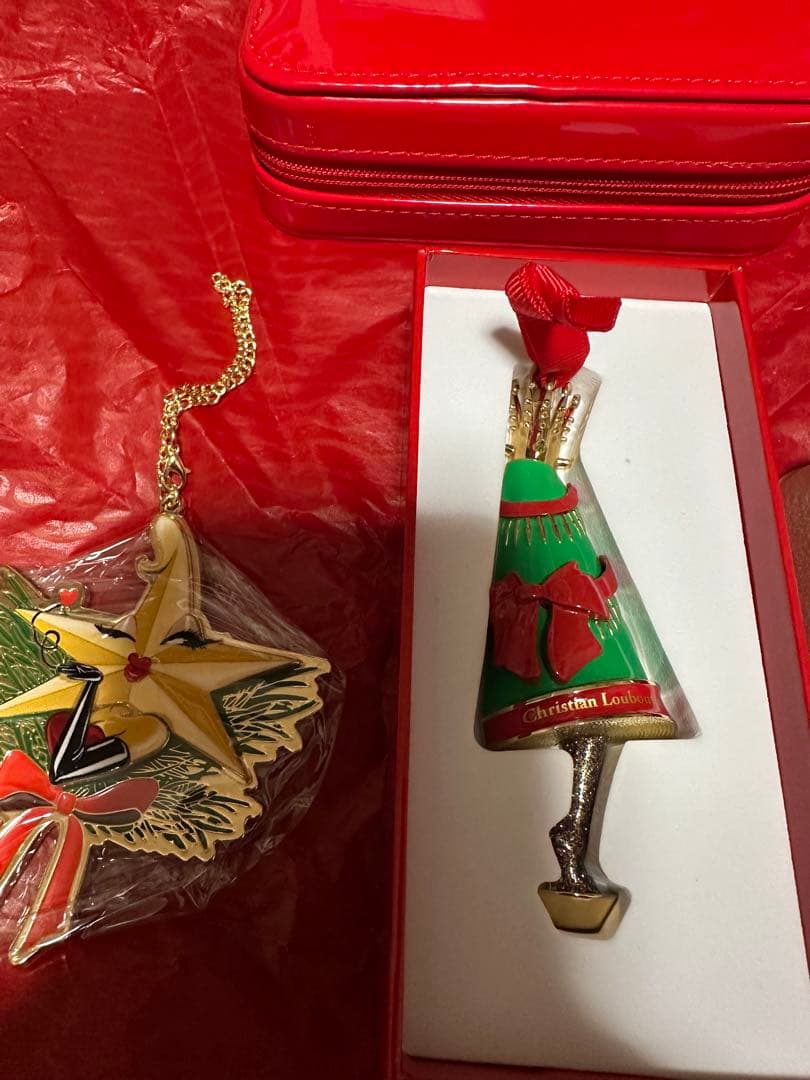 ルブタン　ホリデイ　クリスマスセット　未使用　リップ等