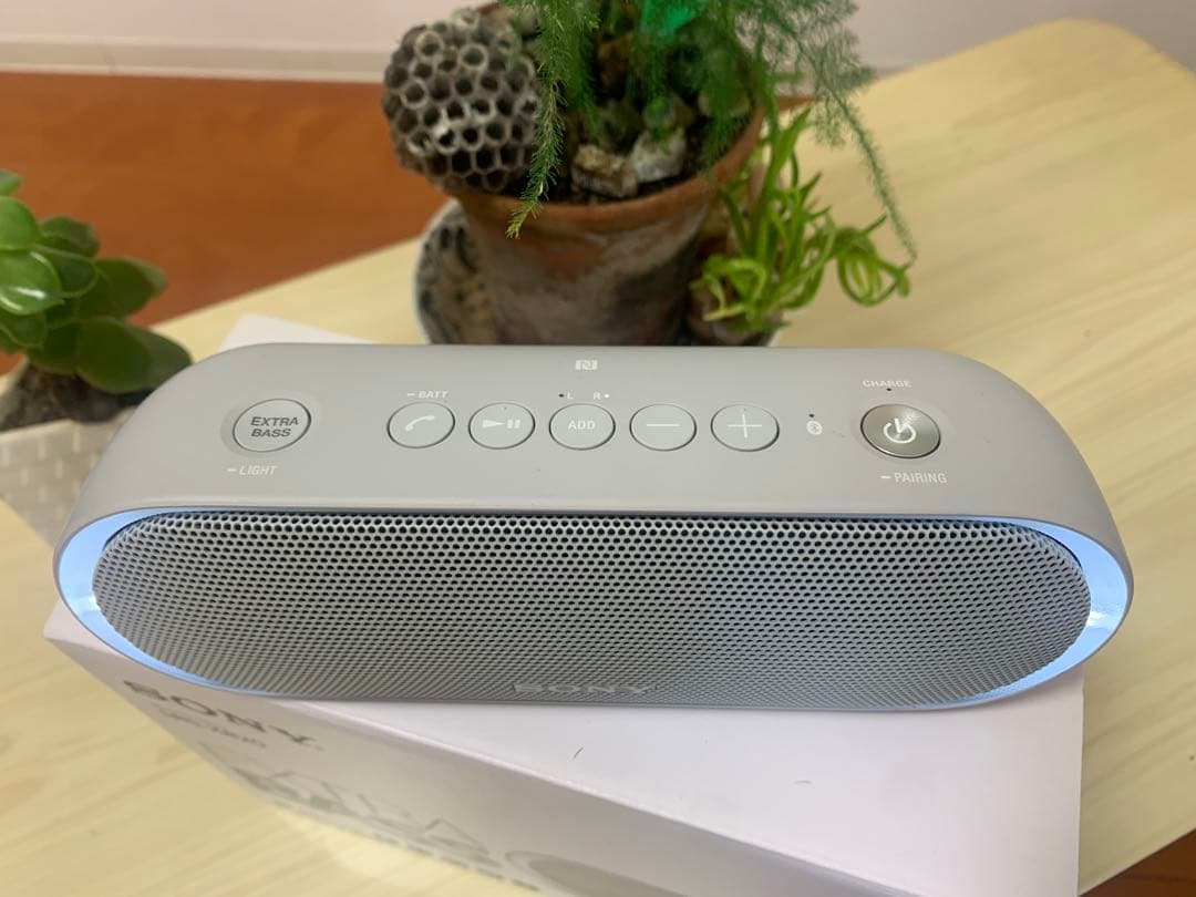 【美品】SONY SRS-XB20 ホワイト 防水Bluetoothスピーカー