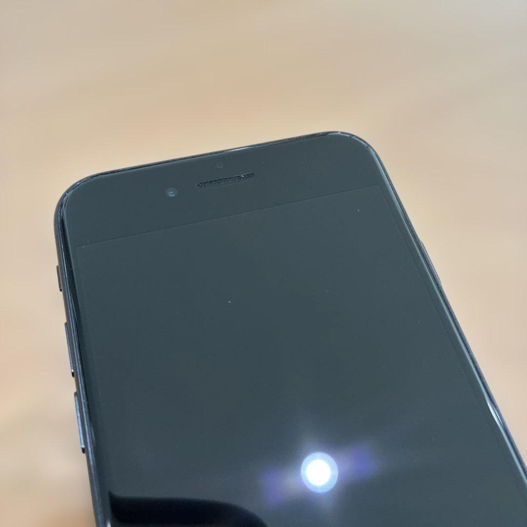 バッテリー最大容量85%　iPhone SE 第3世代 64GB ミッドナイト