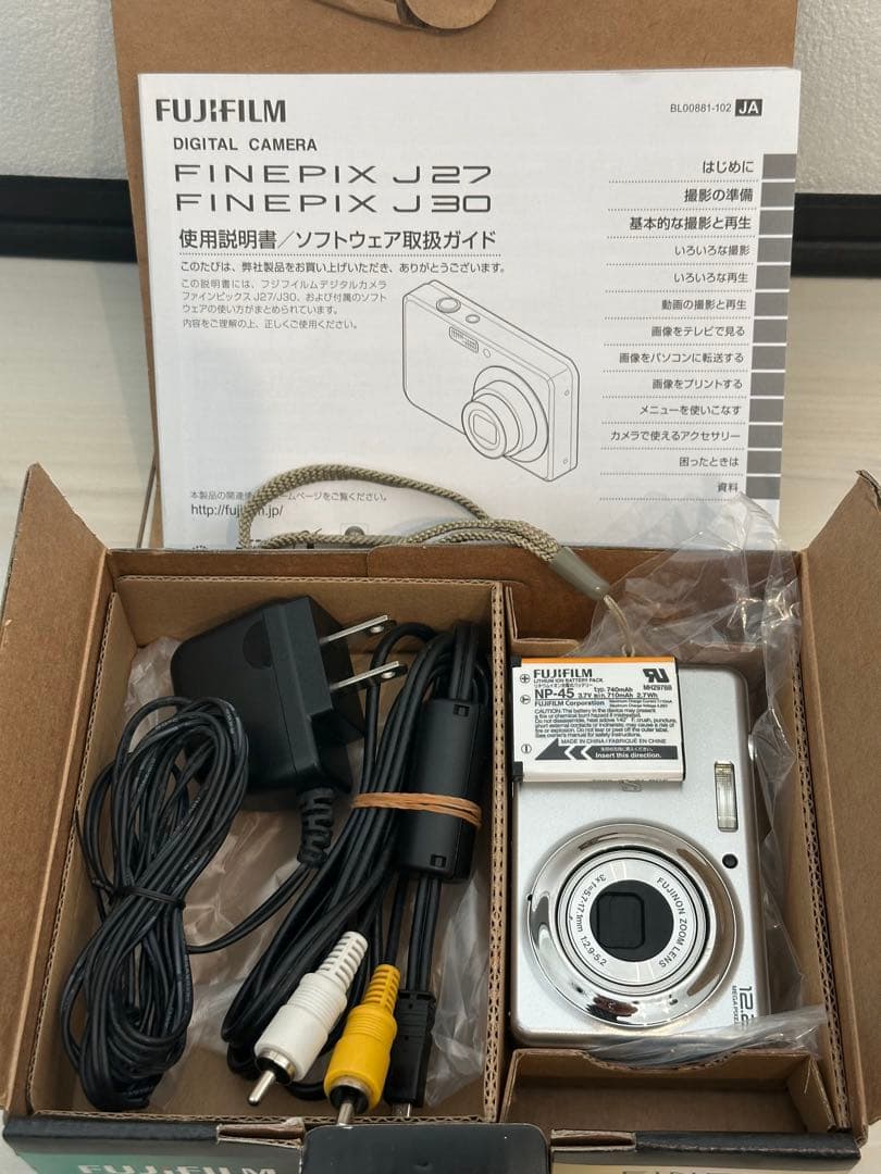 FUJIFILM 富士フィルム FINEPIX J30 デジカメ