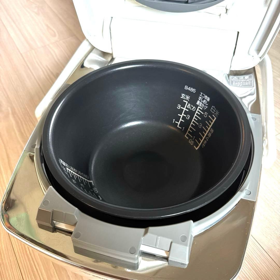 【5.5合】ZOJIRUSHI 圧力IH炊飯ジャー南部鉄器極め炊きNW-AT10