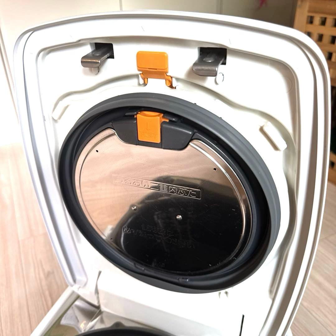 【5.5合】ZOJIRUSHI 圧力IH炊飯ジャー南部鉄器極め炊きNW-AT10