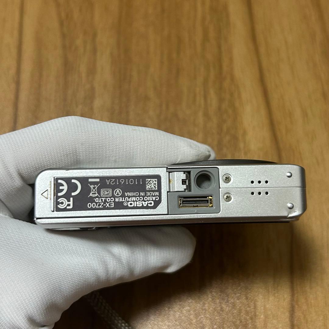 (美品) CASIO EXILIM EX-Z700 デジタルカメラ 動作品