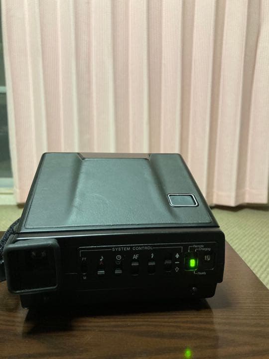 ポラロイドカメラ　三脚付き