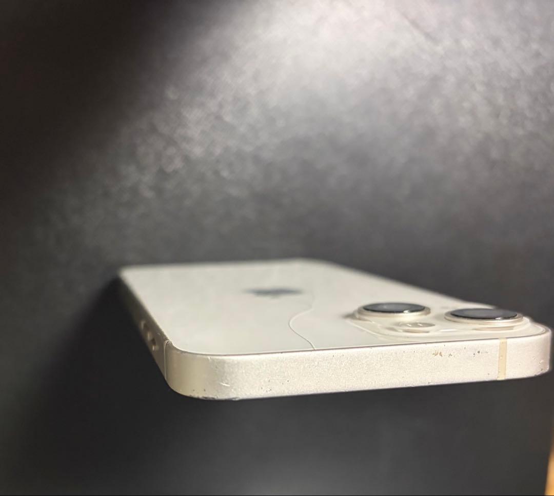 Apple iPhone 13 ホワイト 本体　裏面割れ有り