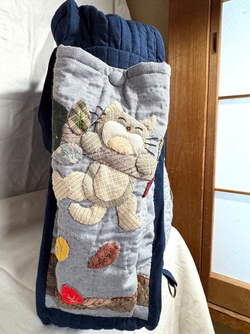 ハンドメイドパッチワーク　大きめのバック　2way使い　猫とお家ワーク　NO50