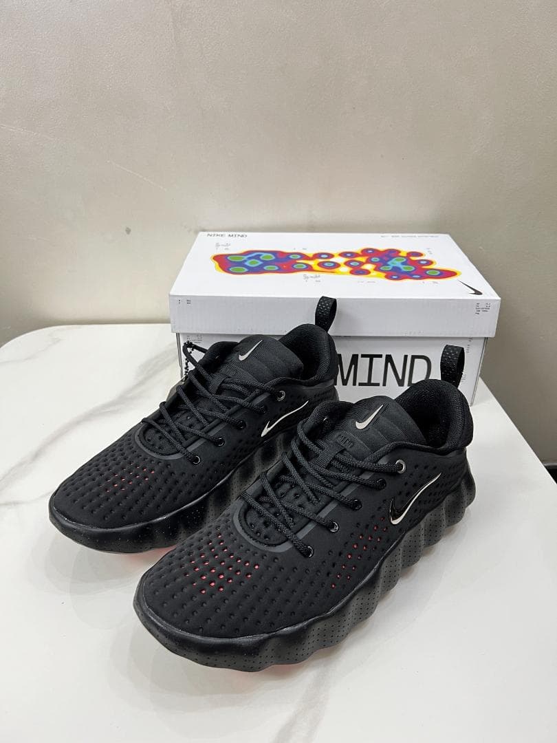 Nike Mind 002 ブラック スニーカー