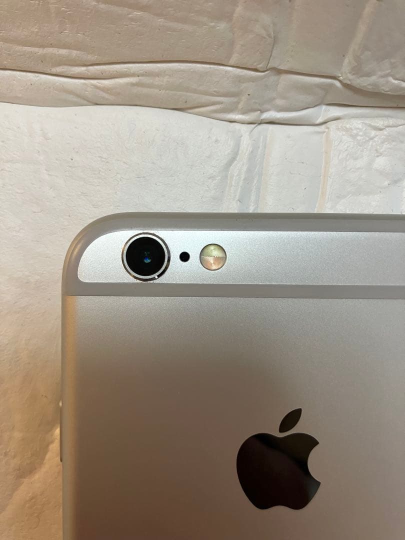 Apple iPhone 6s シルバー 本体