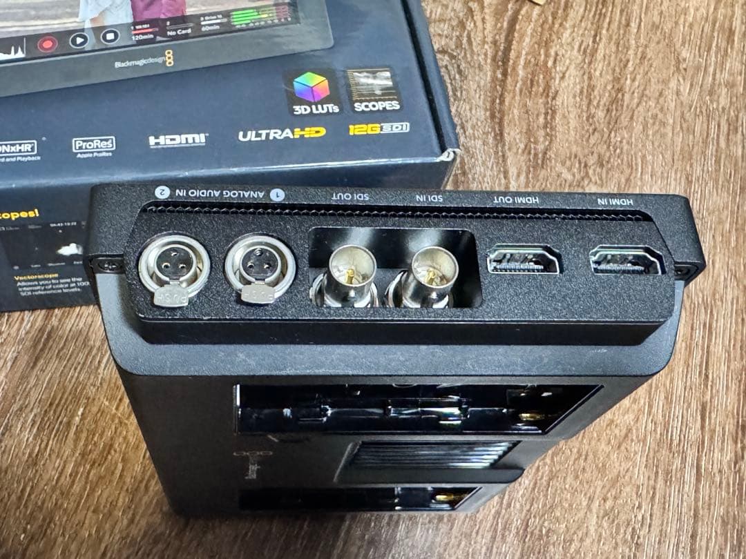その他 Blackmagic Video Assist 7\" 12G HDR
