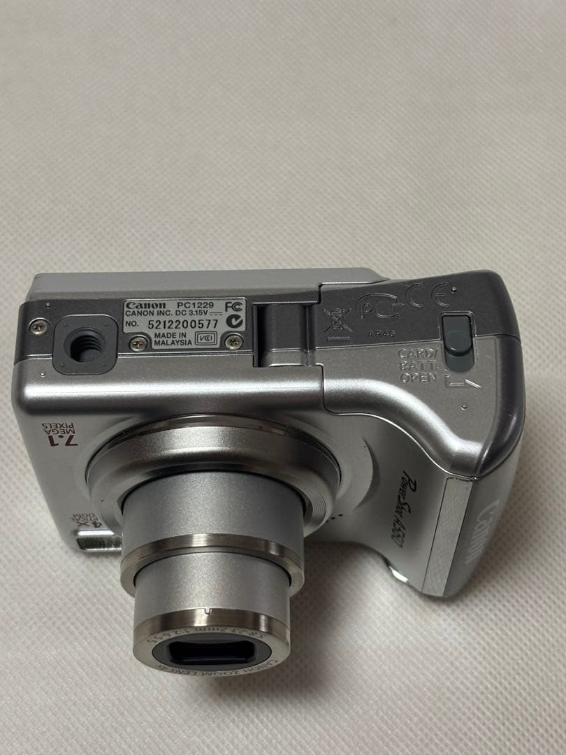 Canon PowerShot A560 コンパクトデジタルカメラ　単三電池付き