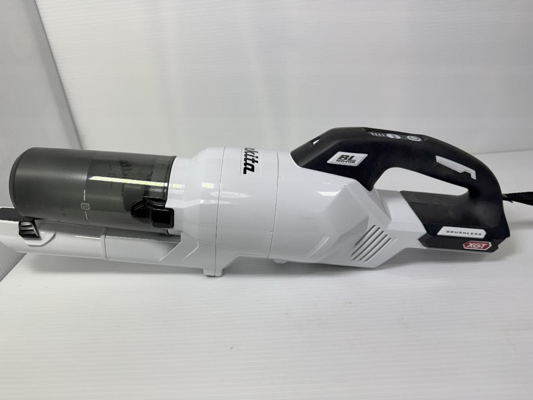 【美品】マキタ 40Vmax 充電式クリーナーセット CL003GRDW