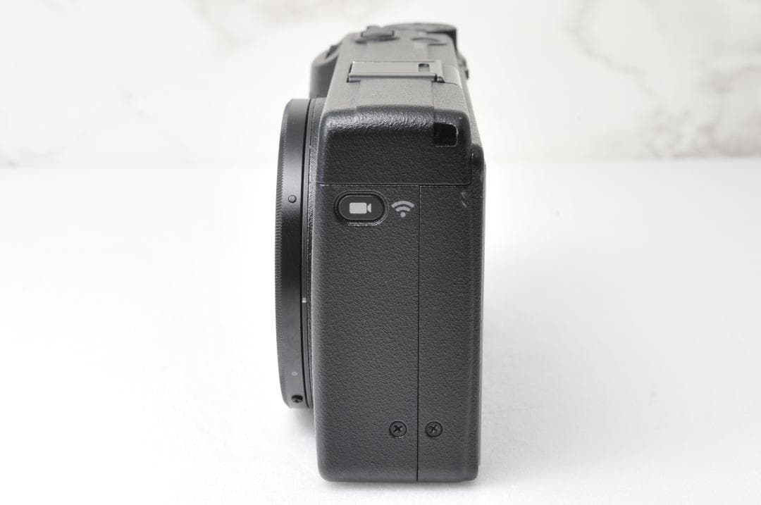 ショット数少なめ❣️RICOH GR Ⅲ⭐️動作確認済み コンパクトデジタルカメラ