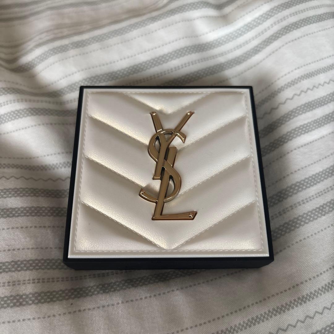 フェイスカラー YSL ALL HOURS HYPER LUMINIZE 01