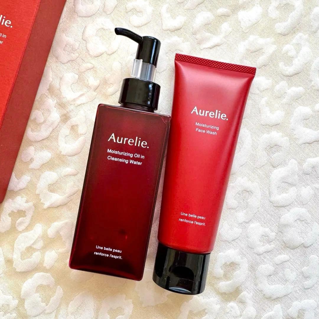 Aurelie クレンジングオイルと洗顔セット MEGUMI