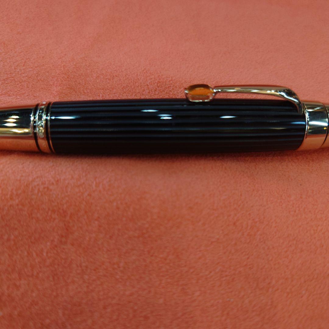 MONT BLANC モンブランボールペン筆記具 　縦縞模様　新品未使用