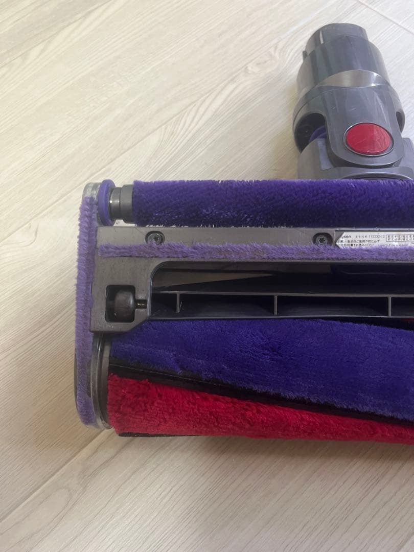 dyson ダイソン V8 SV10 コードレスクリーナー