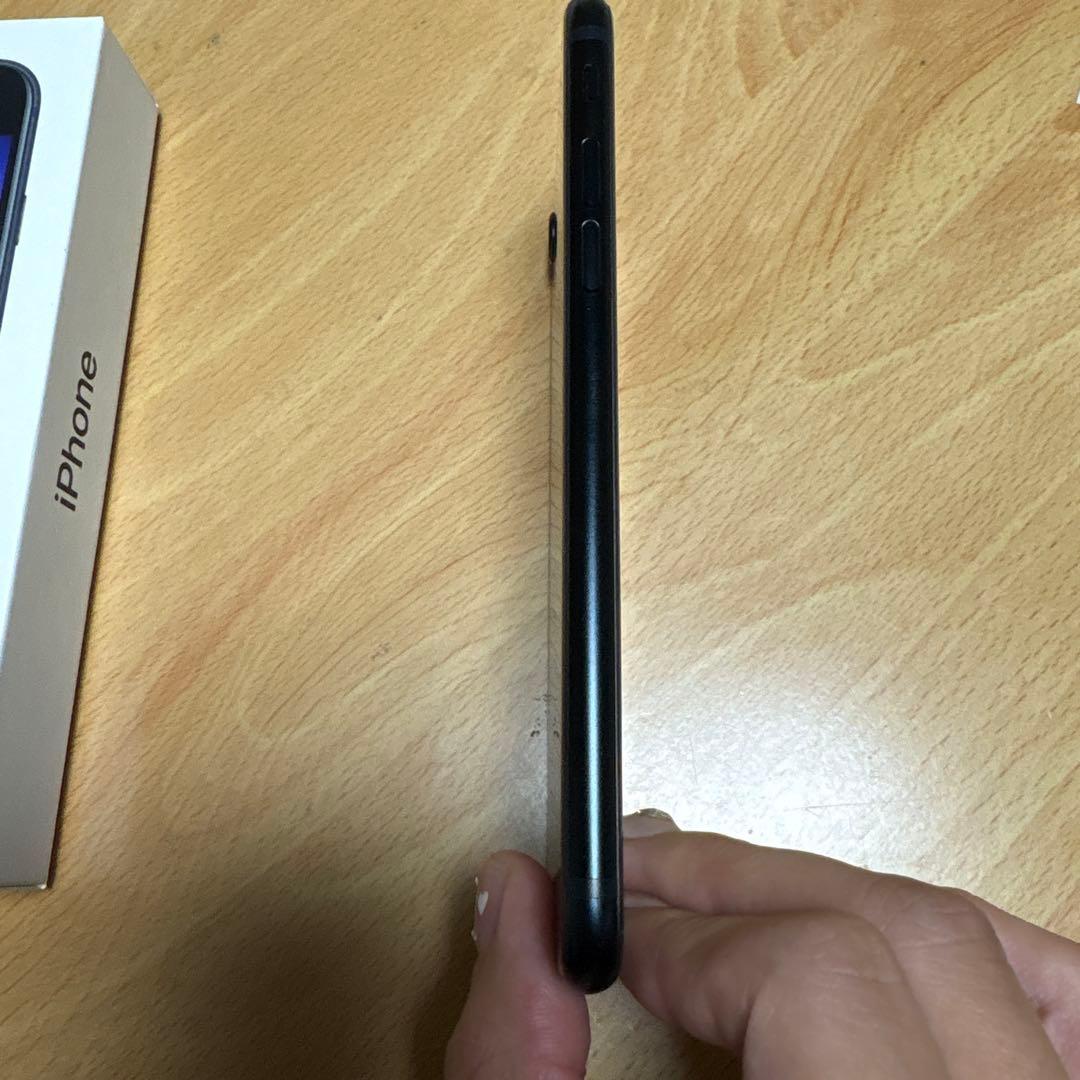 iPhone SE第3世代(SIMトレイ紛失)お値下げ可能