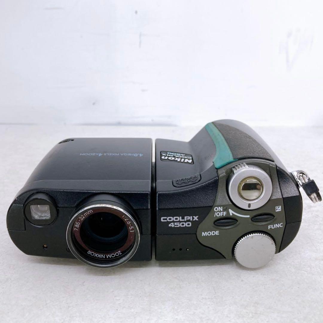 Nikon コンパクトデジタルカメラ ブラック　自撮り