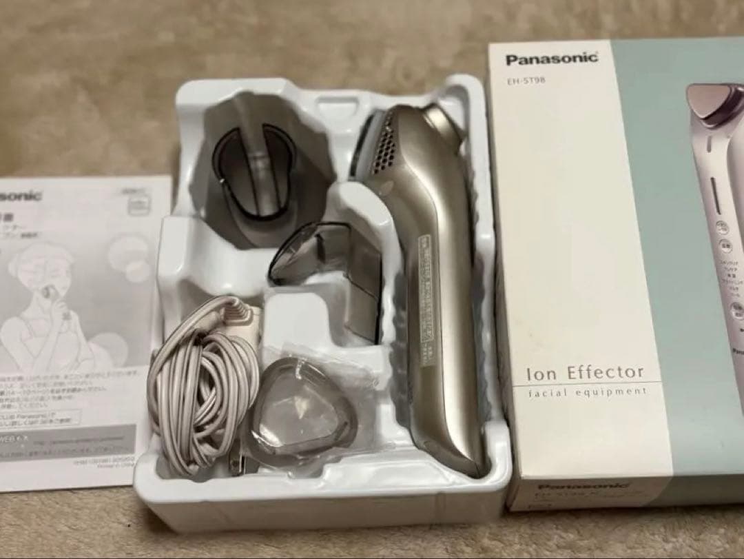 Panasonic Ion Ejector 美顔器　EH-ST98