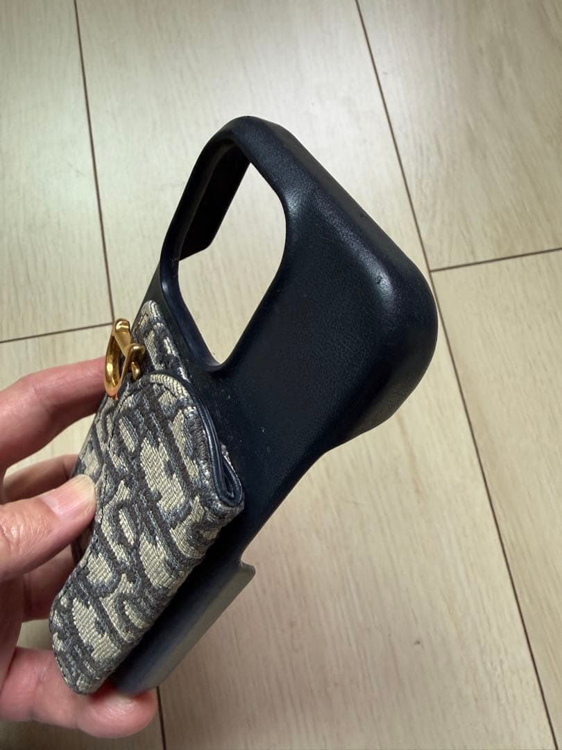【Dior】 iPhone 15 Proケース 付属品あり