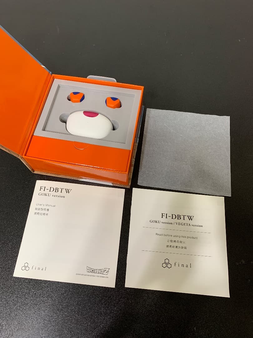 ドラゴンボールZ × final 完全ワイヤレスイヤホン 美品