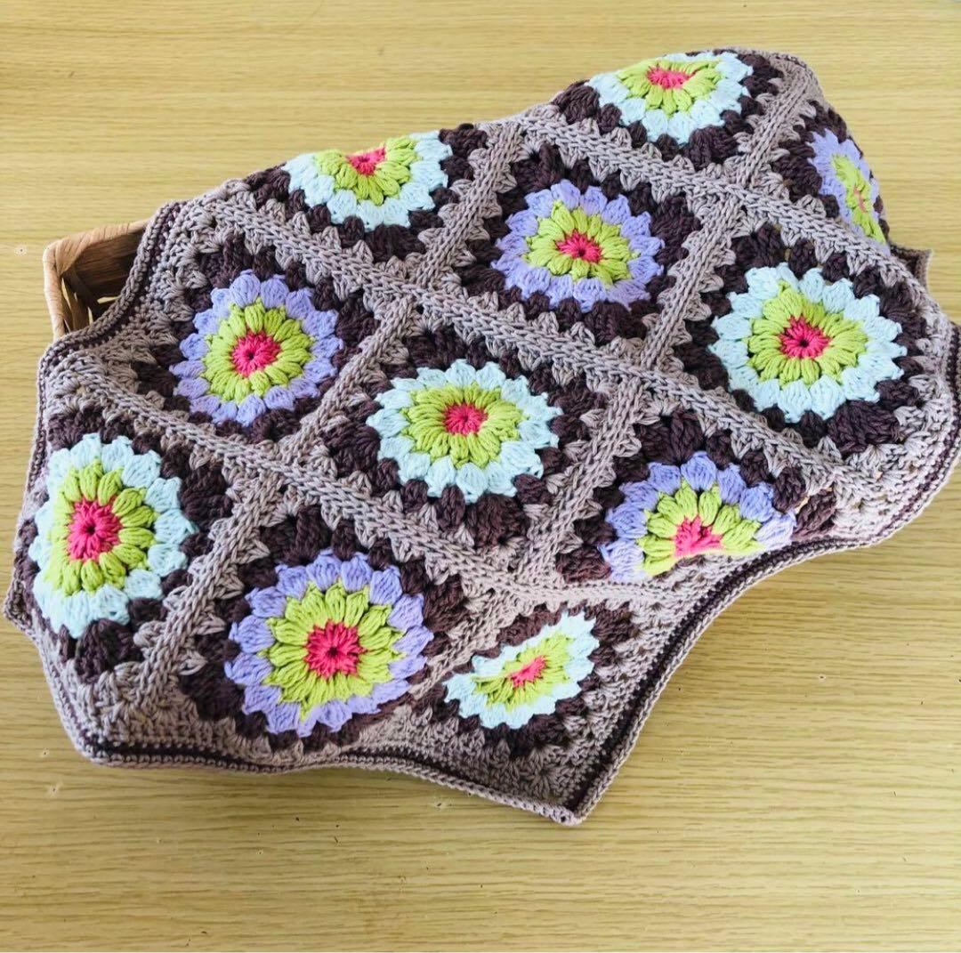 ハンドメイド ブランケット グラニースクエア モチーフ編み かぎ針編み