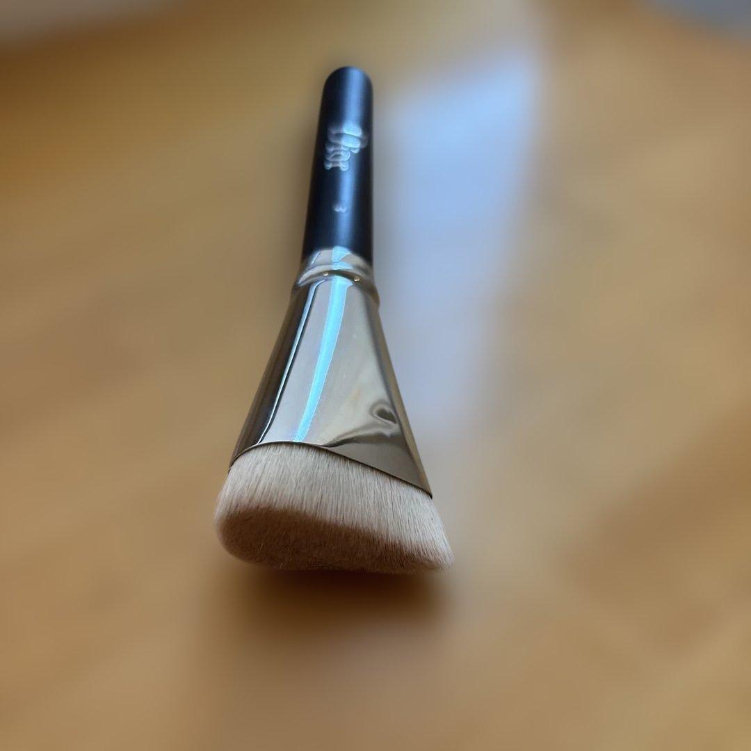 Dior フェイスブラシ 15 コントゥールブラシ