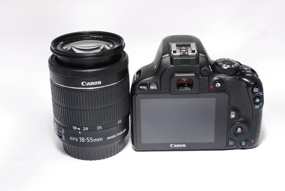 【決算セール】すぐ使える Canon Kiss X7一眼レフカメラ バッグ付き