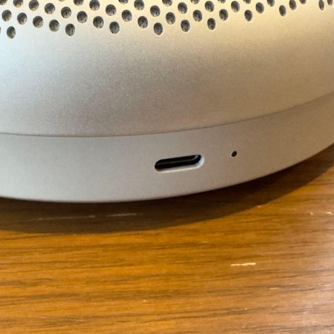 Beosound A1 2nd Gen グレーミスト