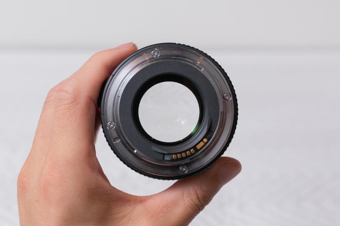 Canon EF 85mm F1.8 USM（単焦点レンズ中望遠）