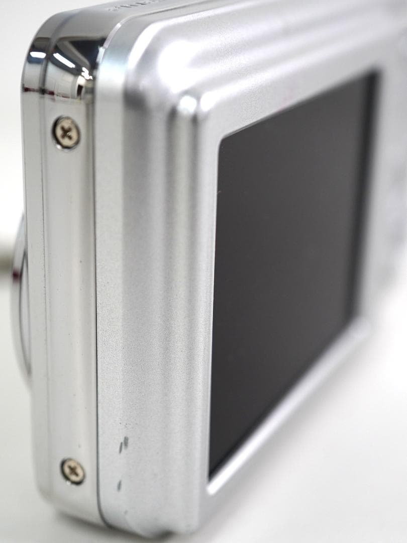 FUJIFILM FinePix AV210 コンパクトデジタルカメラ シルバー