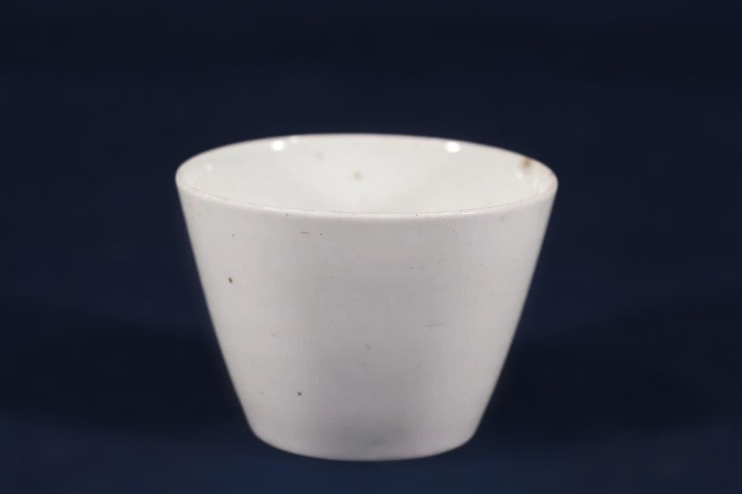 703　古伊万里大振白磁蕎麦猪口　江戸中期