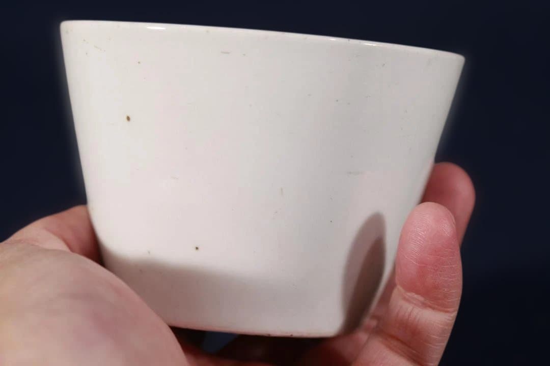 703　古伊万里大振白磁蕎麦猪口　江戸中期