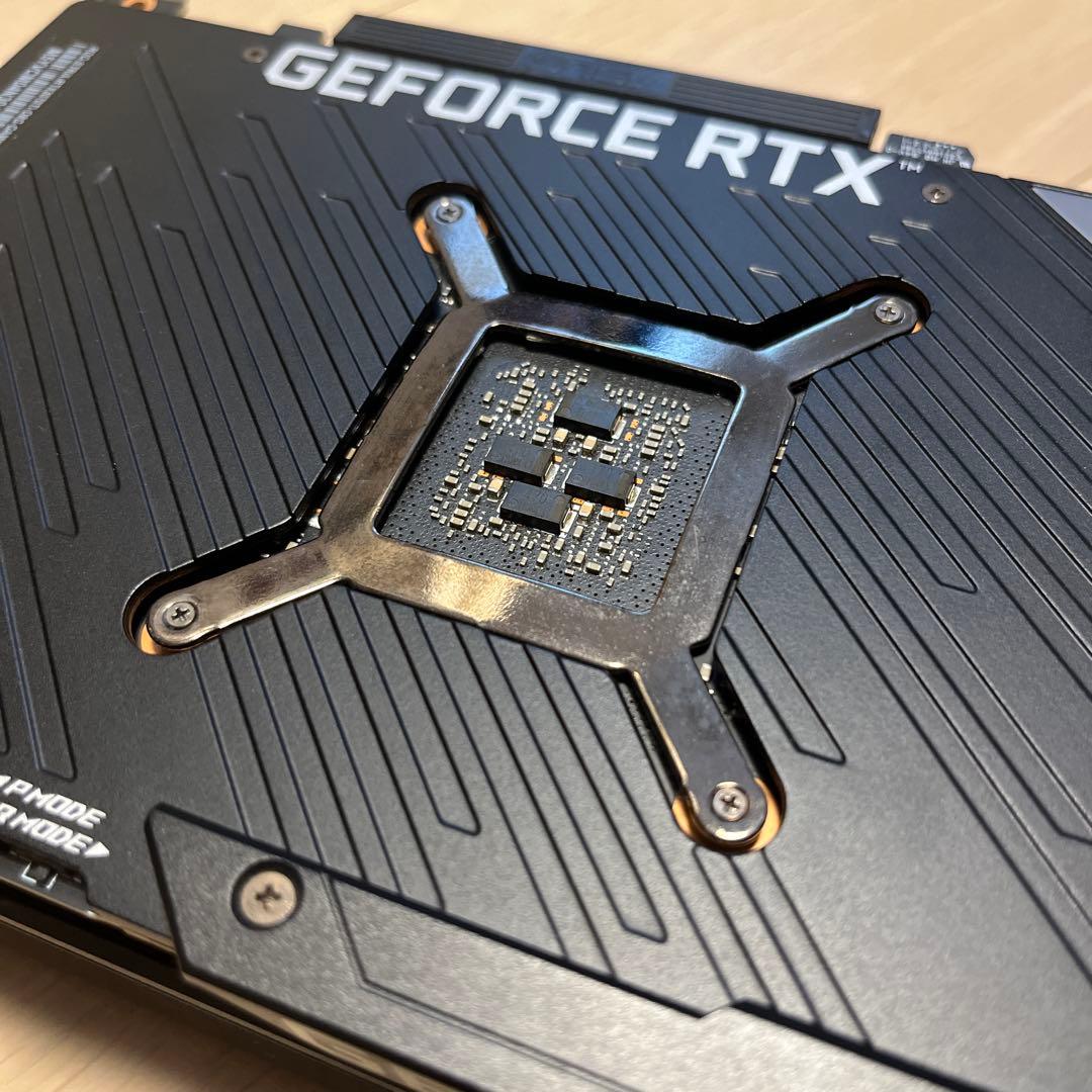 グラフィックボード・グラボ・ビデオカード ASUS rog Strix GeForce RTX 3070 Ti
