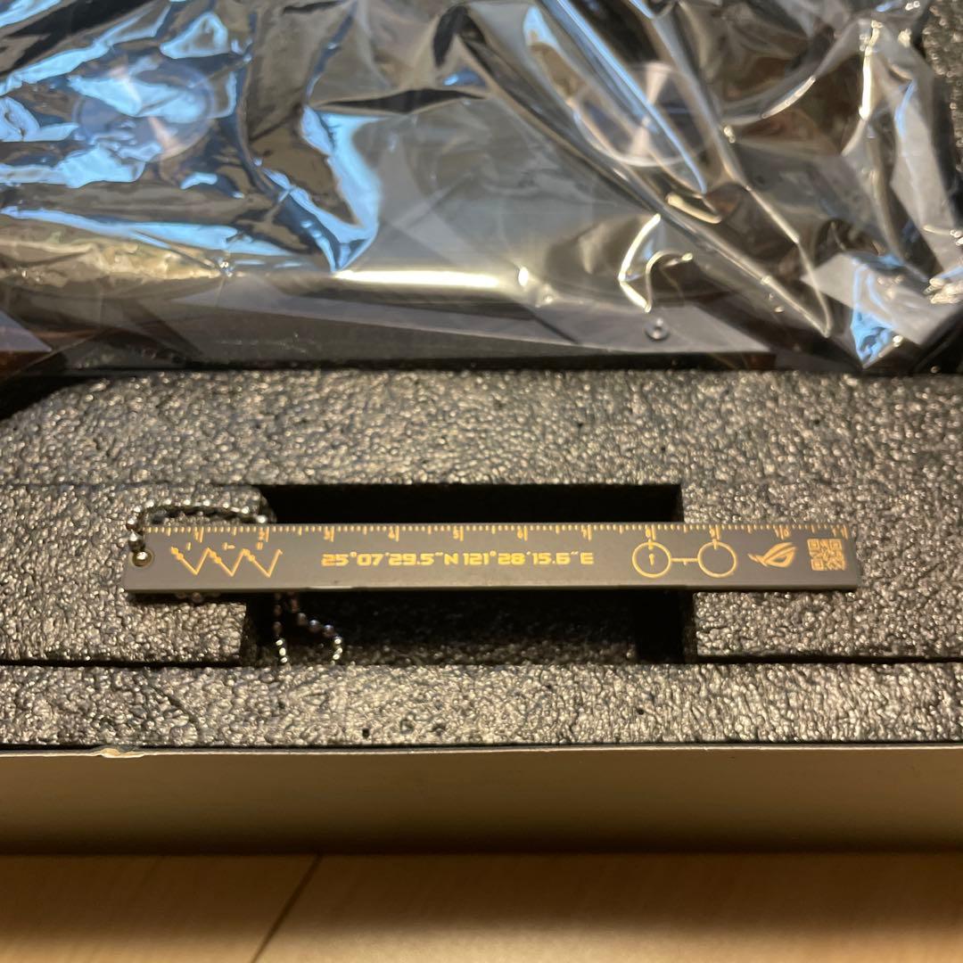 グラフィックボード・グラボ・ビデオカード ASUS rog Strix GeForce RTX 3070 Ti