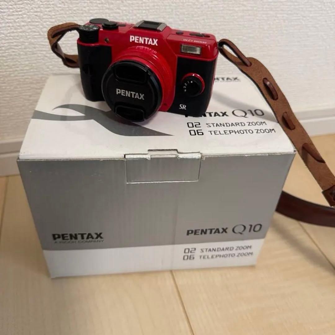 PENTAX Q10 レッド 本体・3つのレンズ・付属品一式 レザーストラップ