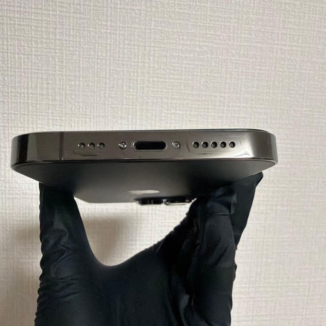 パンピーiPhone 13 Pro 本体 グラファイト　256GB