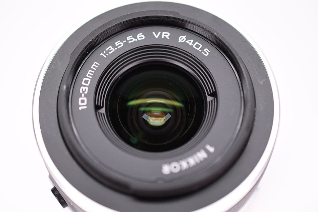 Nikon 1 J1 ホワイト 10-30mmレンズセット 動作確認済み