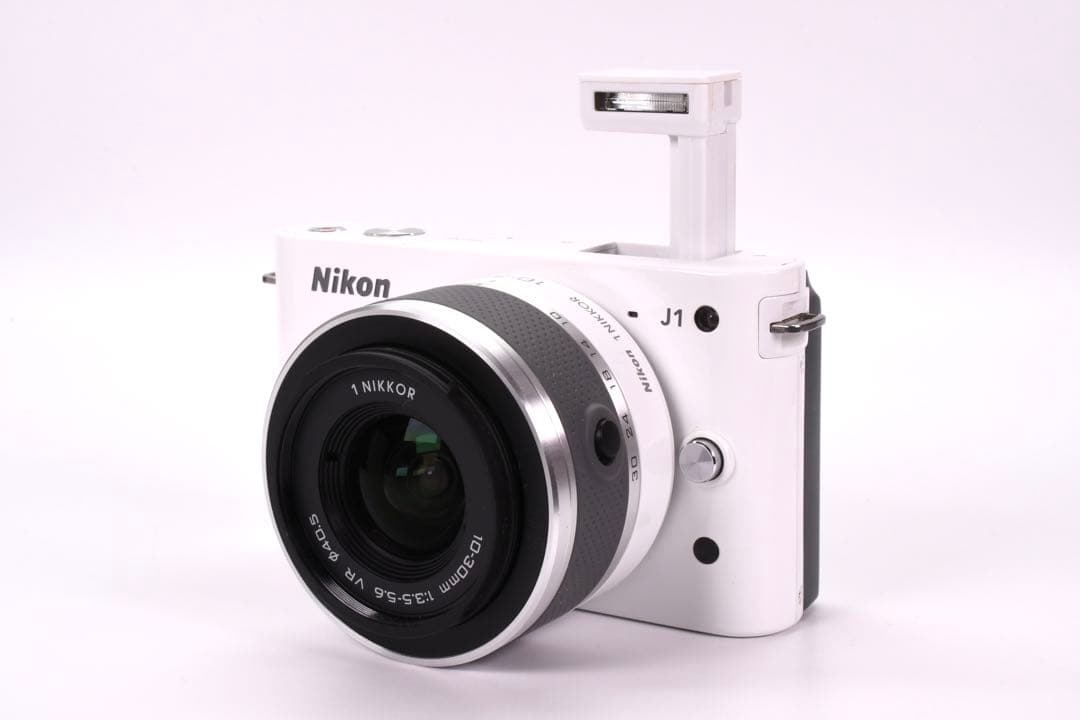Nikon 1 J1 ホワイト 10-30mmレンズセット 動作確認済み