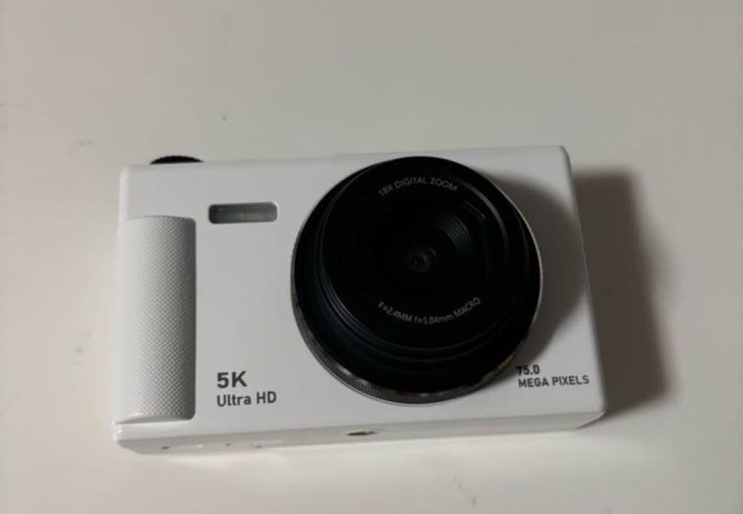 【超目玉✨️】デジカメ 5K 7500万画素 デジタルカメラ 180度回転可能