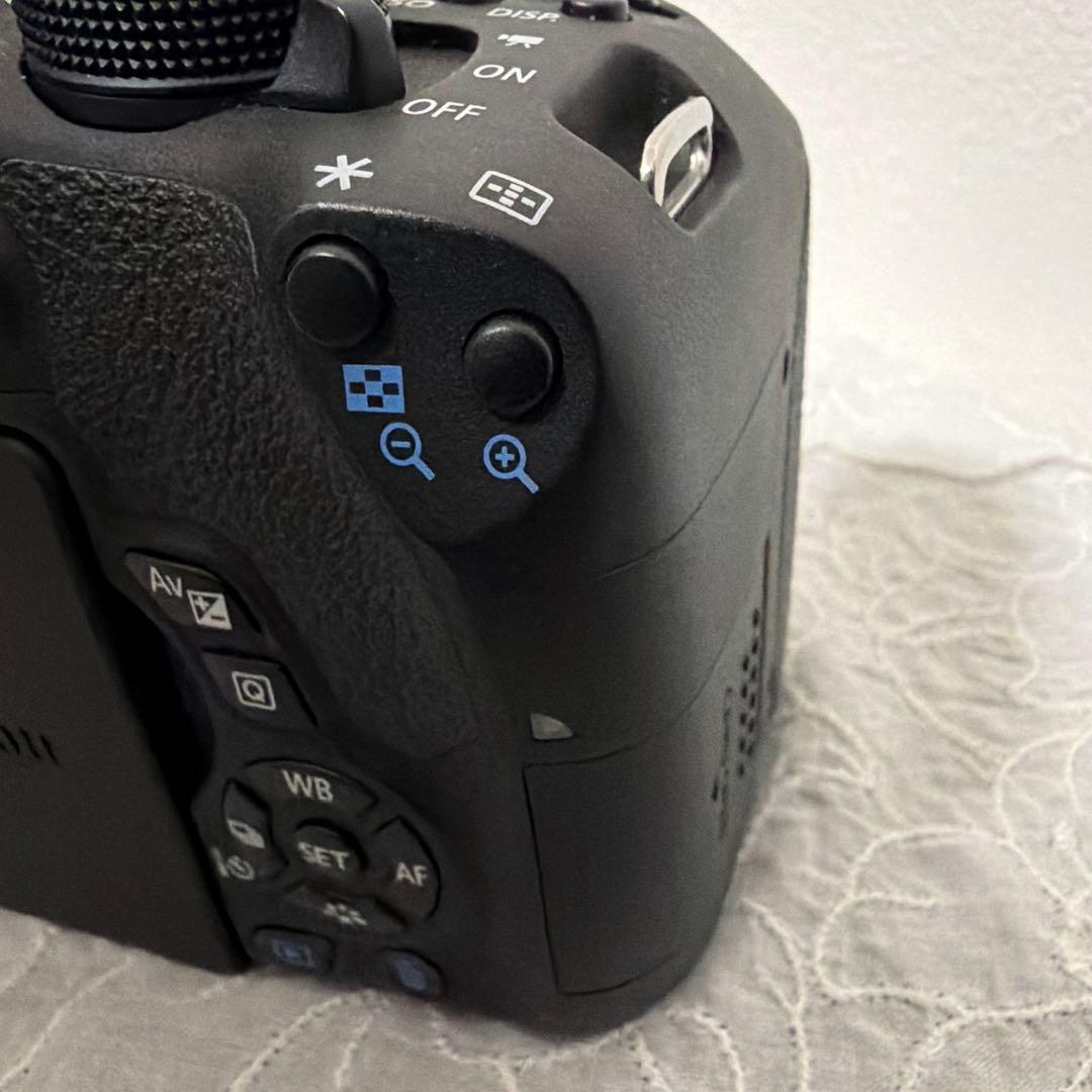 Canon EOS Kiss X8i 一眼レフカメラ 本体